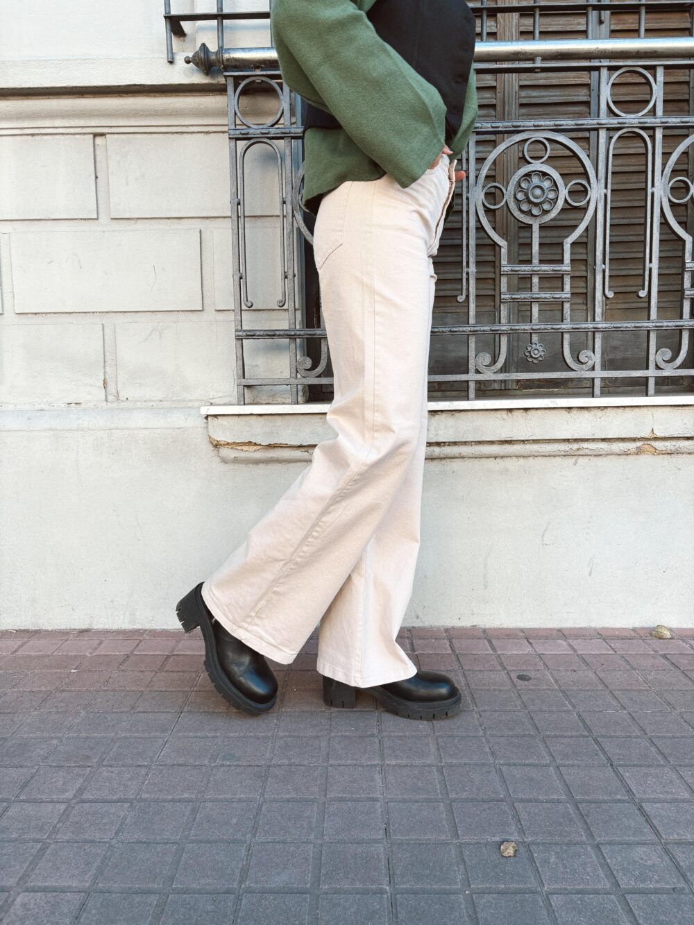 PANTALON RECTO GABARDINA ELASTIZADA - Imagen 7