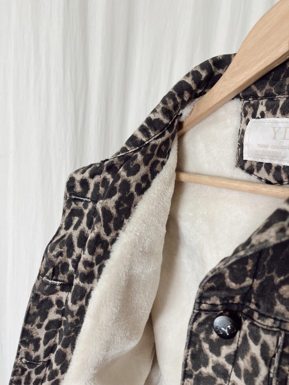 CAMPERA CON PIEL MISSY ANIMAL PRINT - Imagen 4