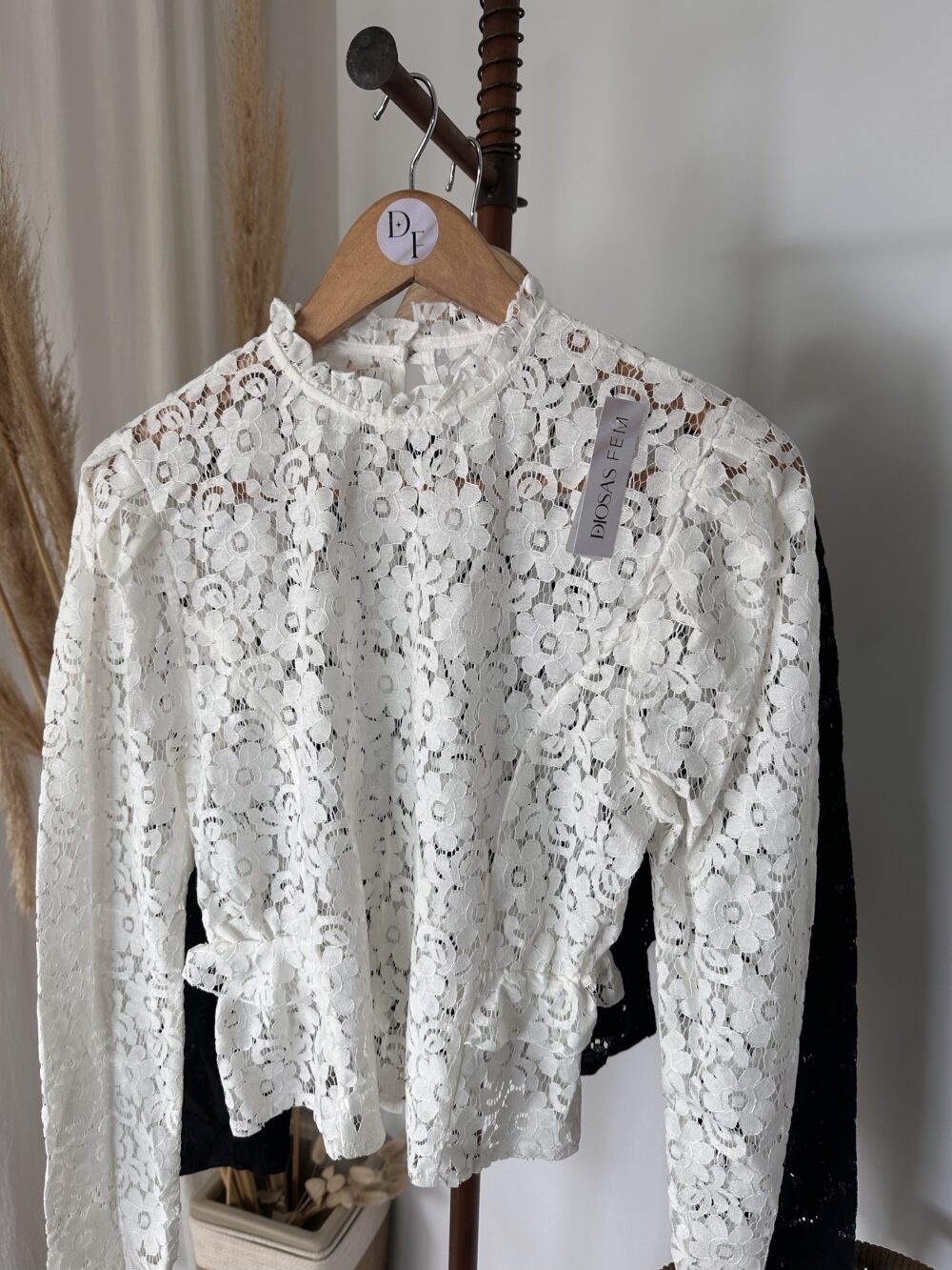 BLUSA ENCAJE VOLADO - Imagen 5