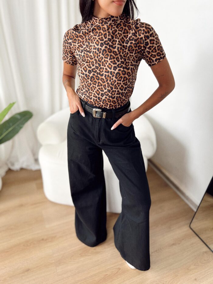 PANTALON DORY SUPER WIDE GABARDINA RIGIDA