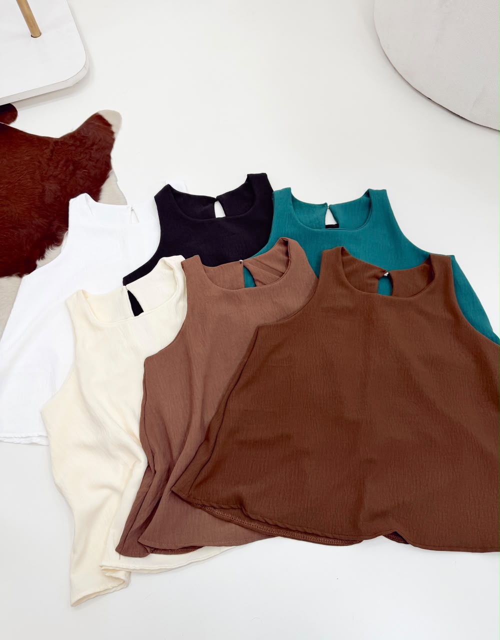 MUSCULOSA LUPE CREP CUELLO REDONDO - Imagen 2