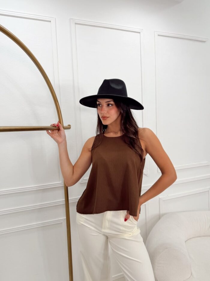 MUSCULOSA LUPE CREP CUELLO REDONDO
