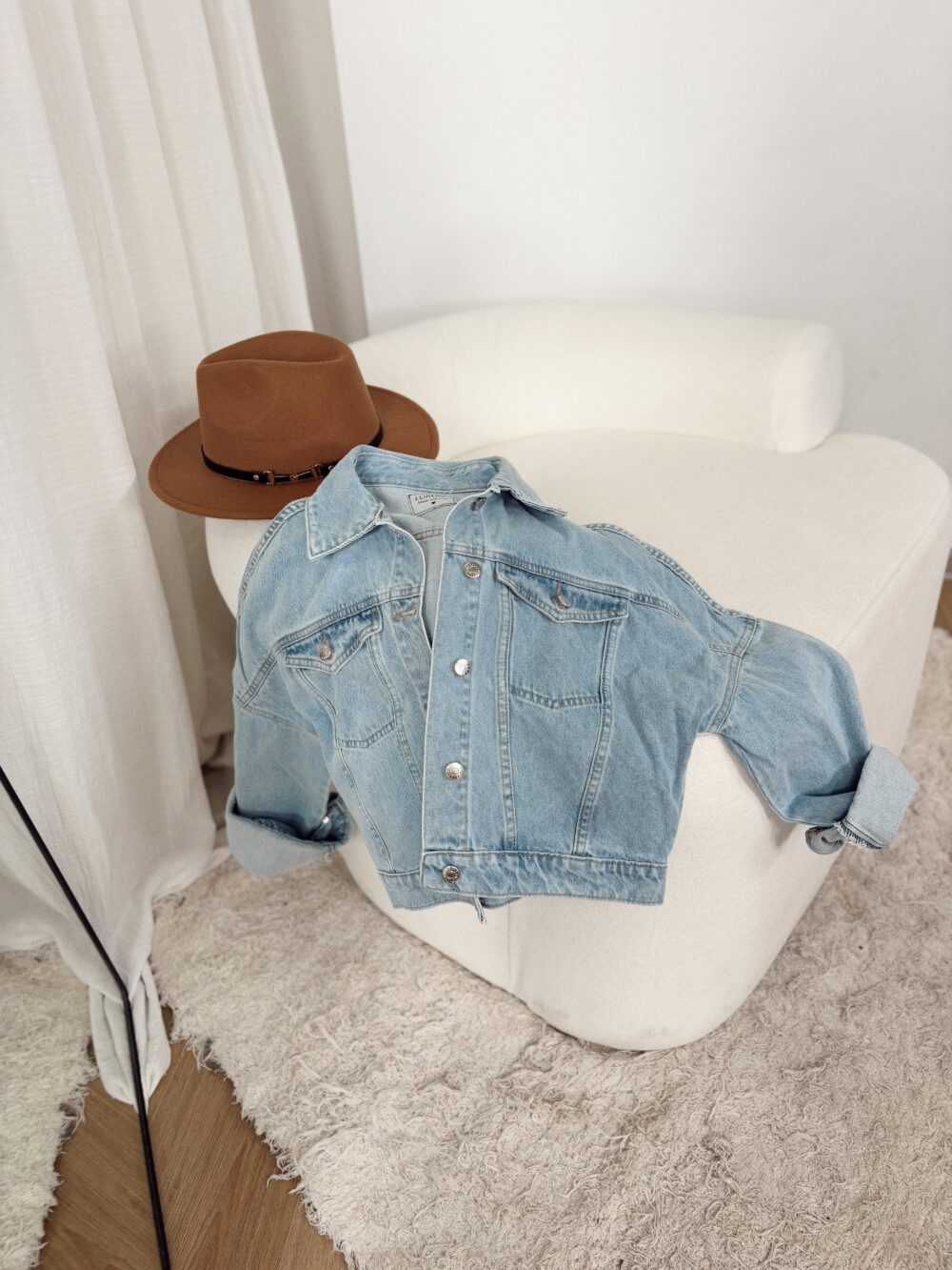 CAMPERA DE JEANS OVERSIZE - Imagen 4