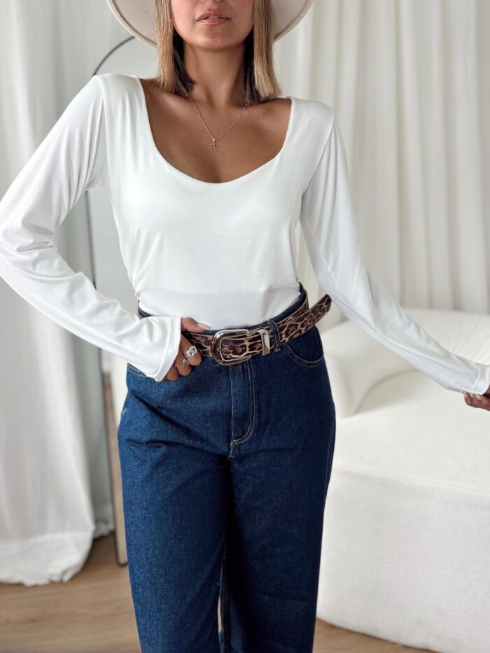 REMERA ESCOTE CUADRADO M.L. MODAL SOFT