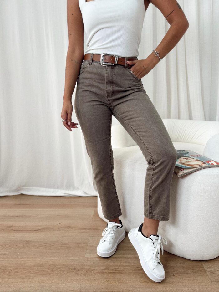 MOM JEANS WASH