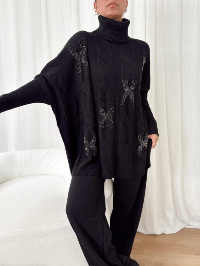 SWEATER IMPORTADO OCHOS Y STRAS