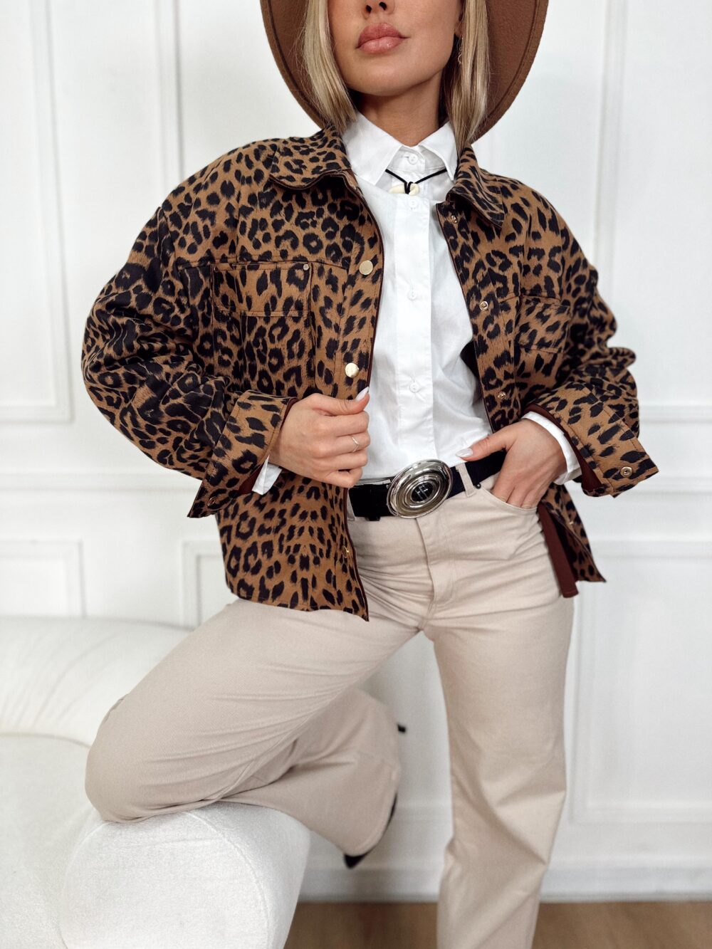 CHAQUETA GAMUZA LEOPARDO - Imagen 8