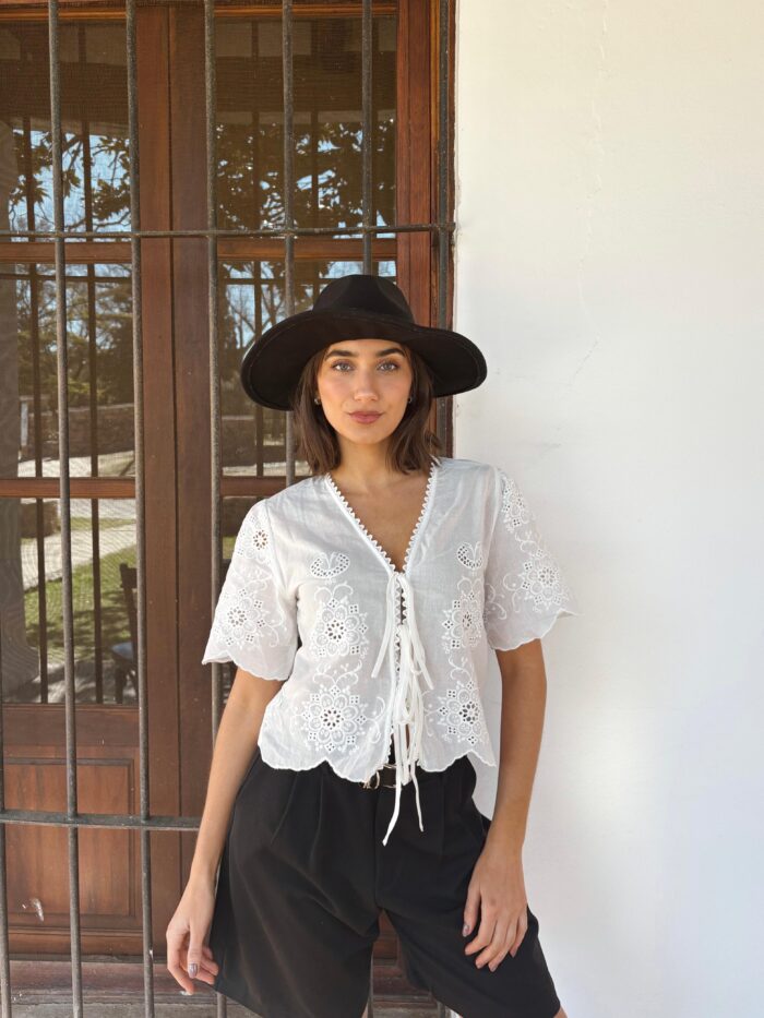 BLUSA LATINA