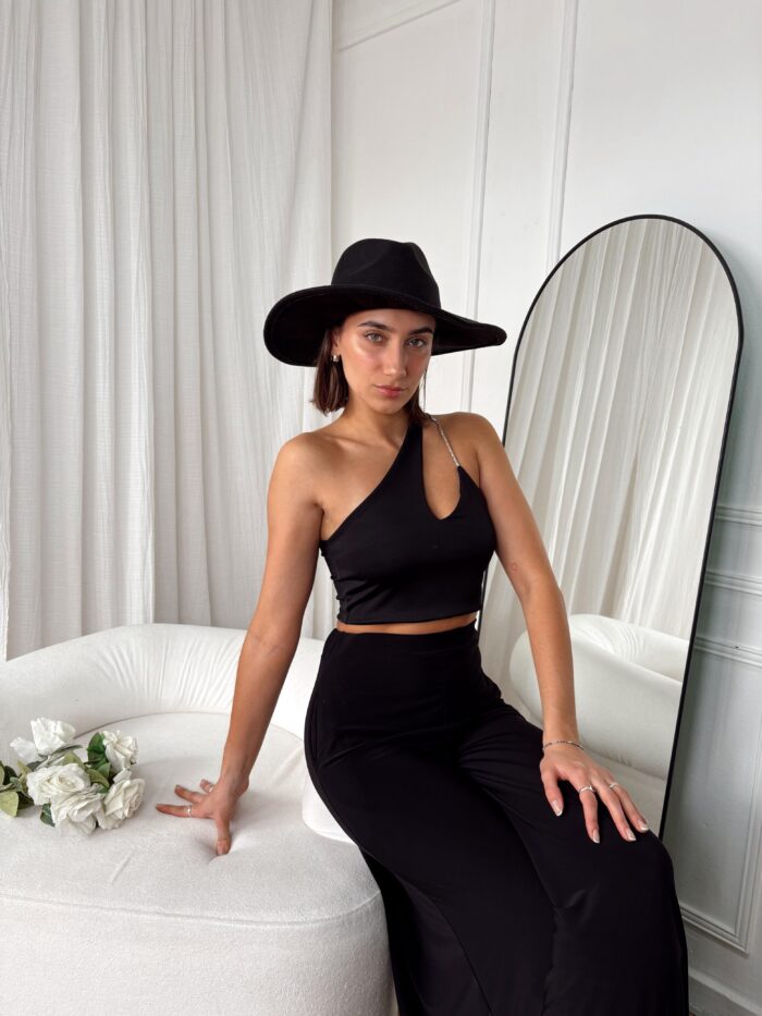 TOP NICKY CON BRETEL BRILLO