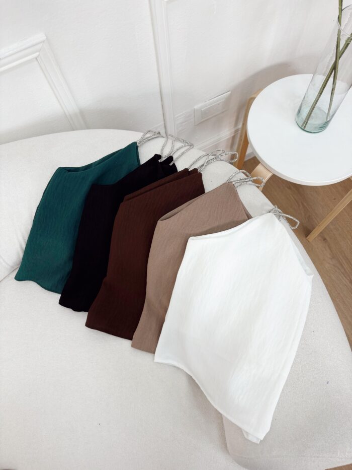 MUSCULOSA MOUSE CON BRETEL TIPO STRASS