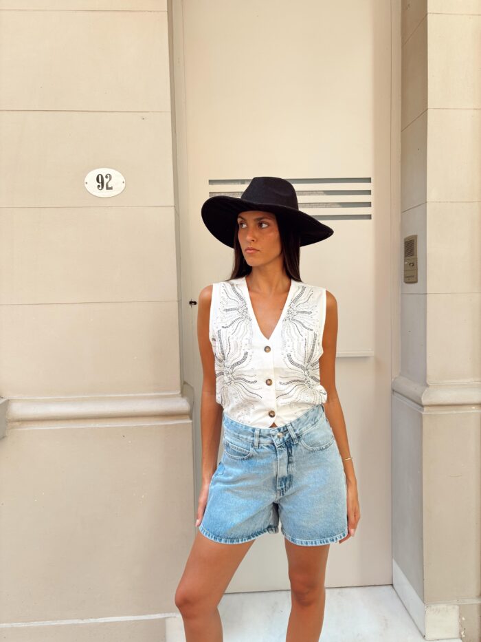 CHALECO DE LINO ROMANO STRAS