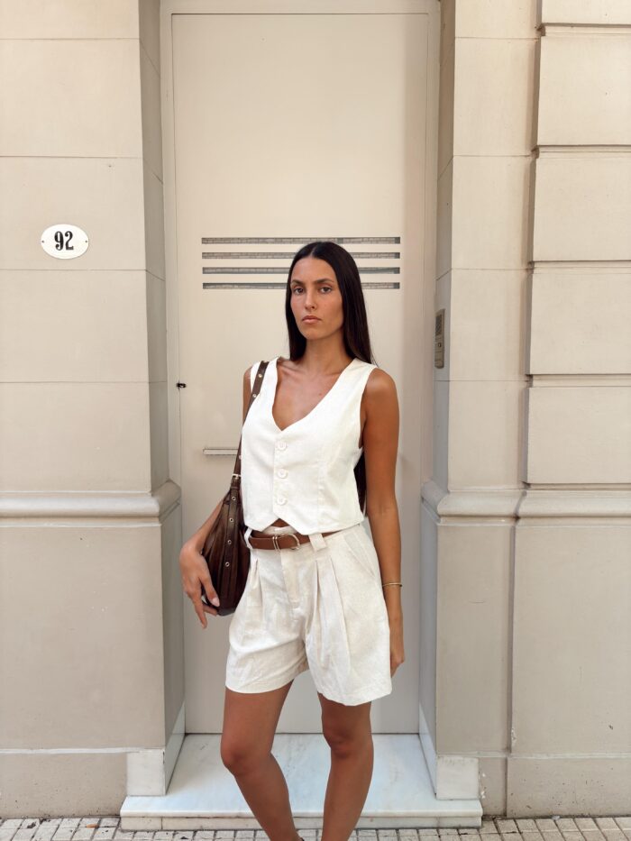 SHORT DOBLE PINZA PASACINTO ANCHO LINO