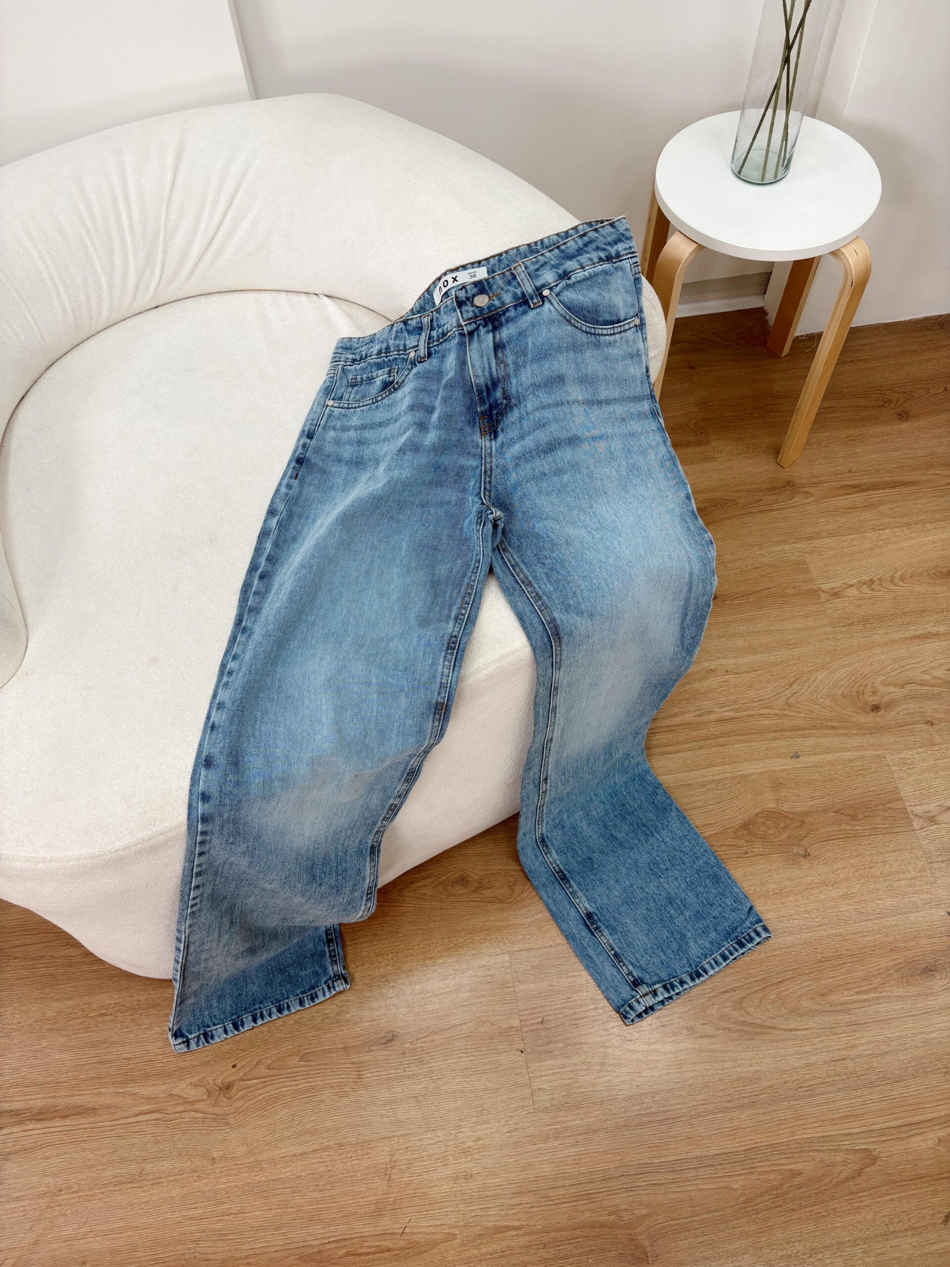 PANTALON RECTO RIGIDO TIRO MEDIO LOONEY - Imagen 4