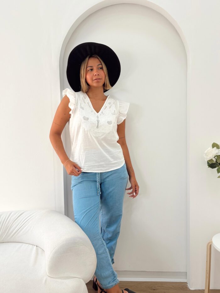 BLUSA GONGO ESCOTE V BORDADA