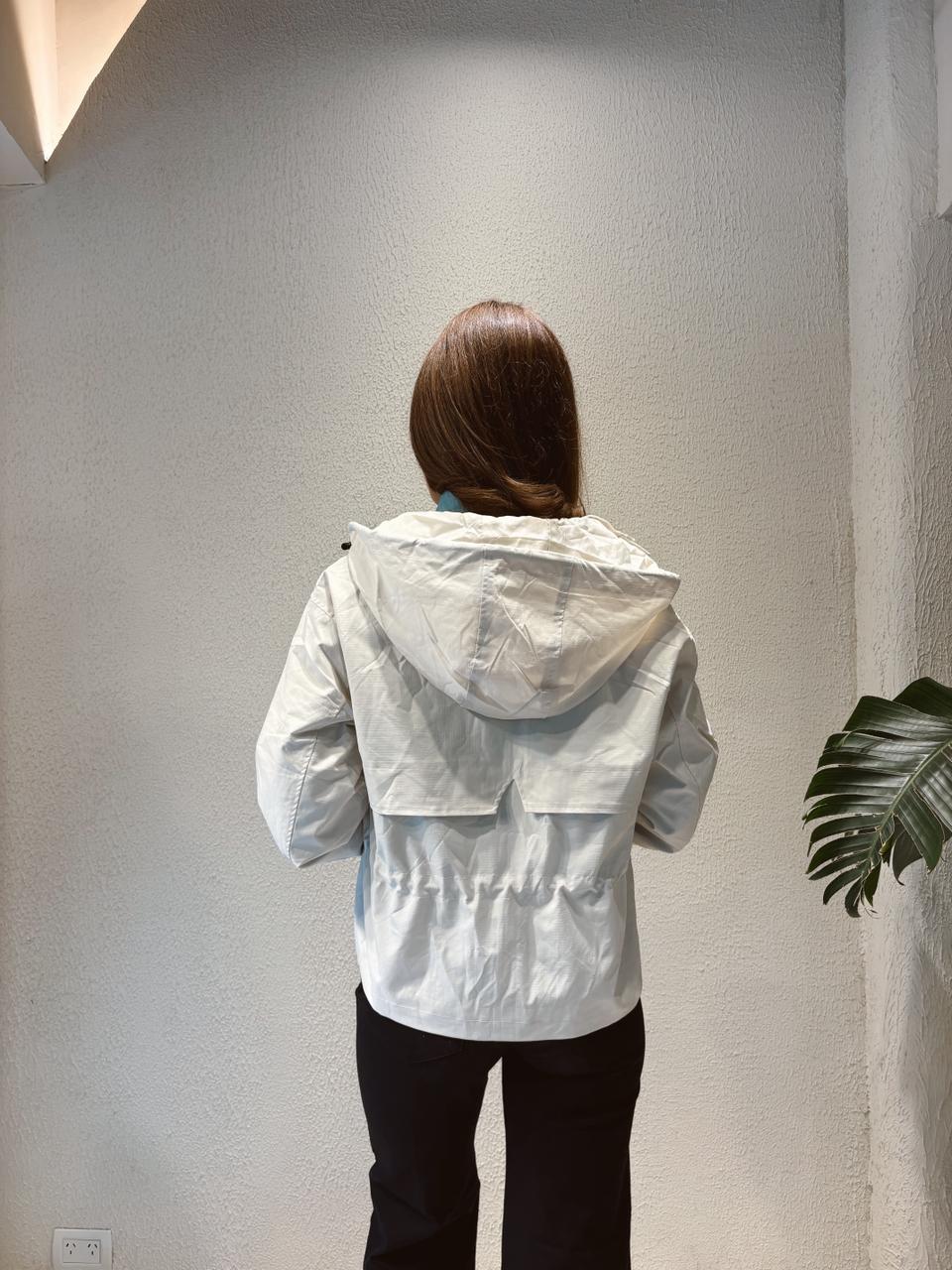 CAMPERA ROMPE VIENTO - Imagen 3