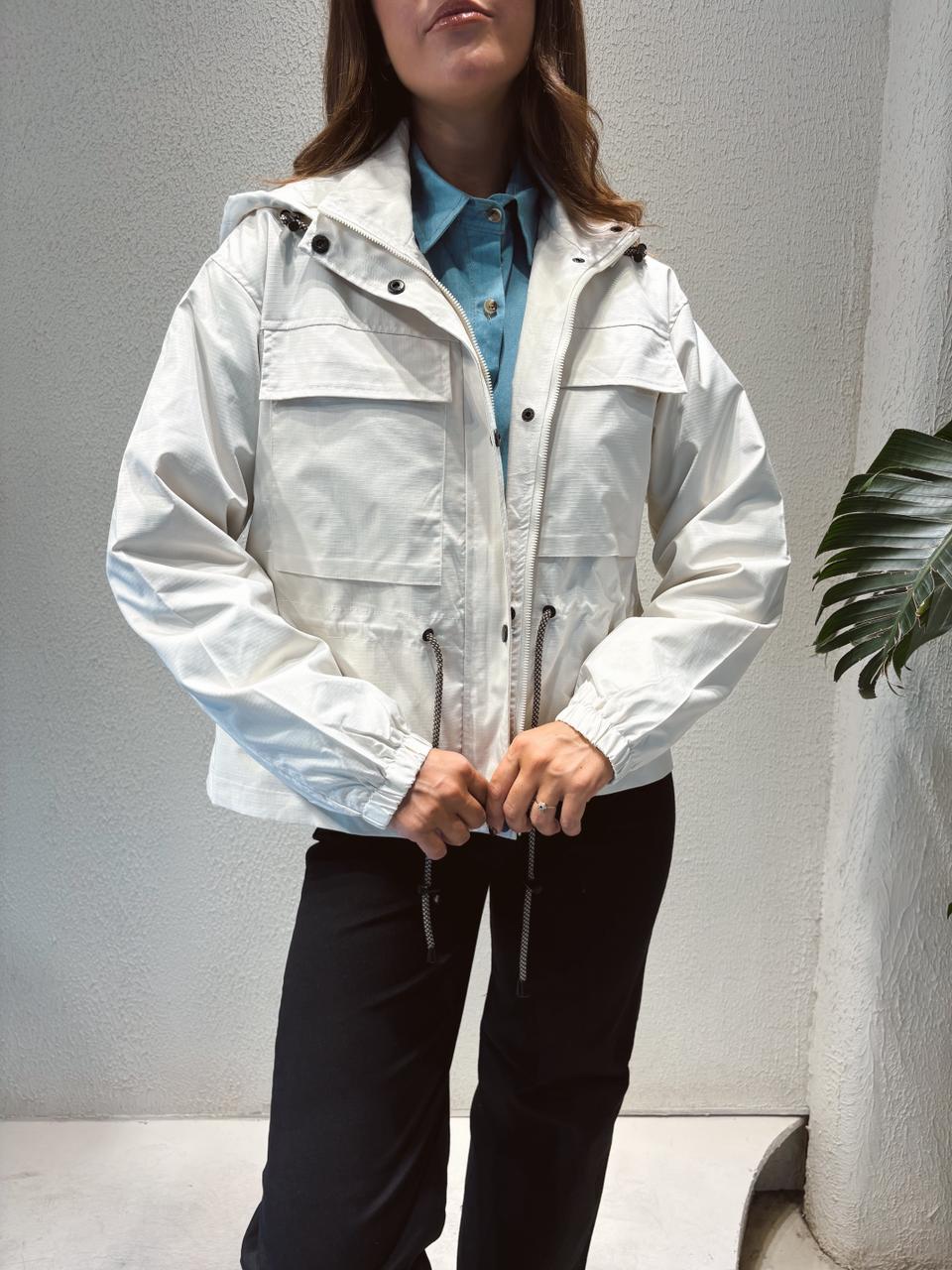 CAMPERA ROMPE VIENTO - Imagen 11