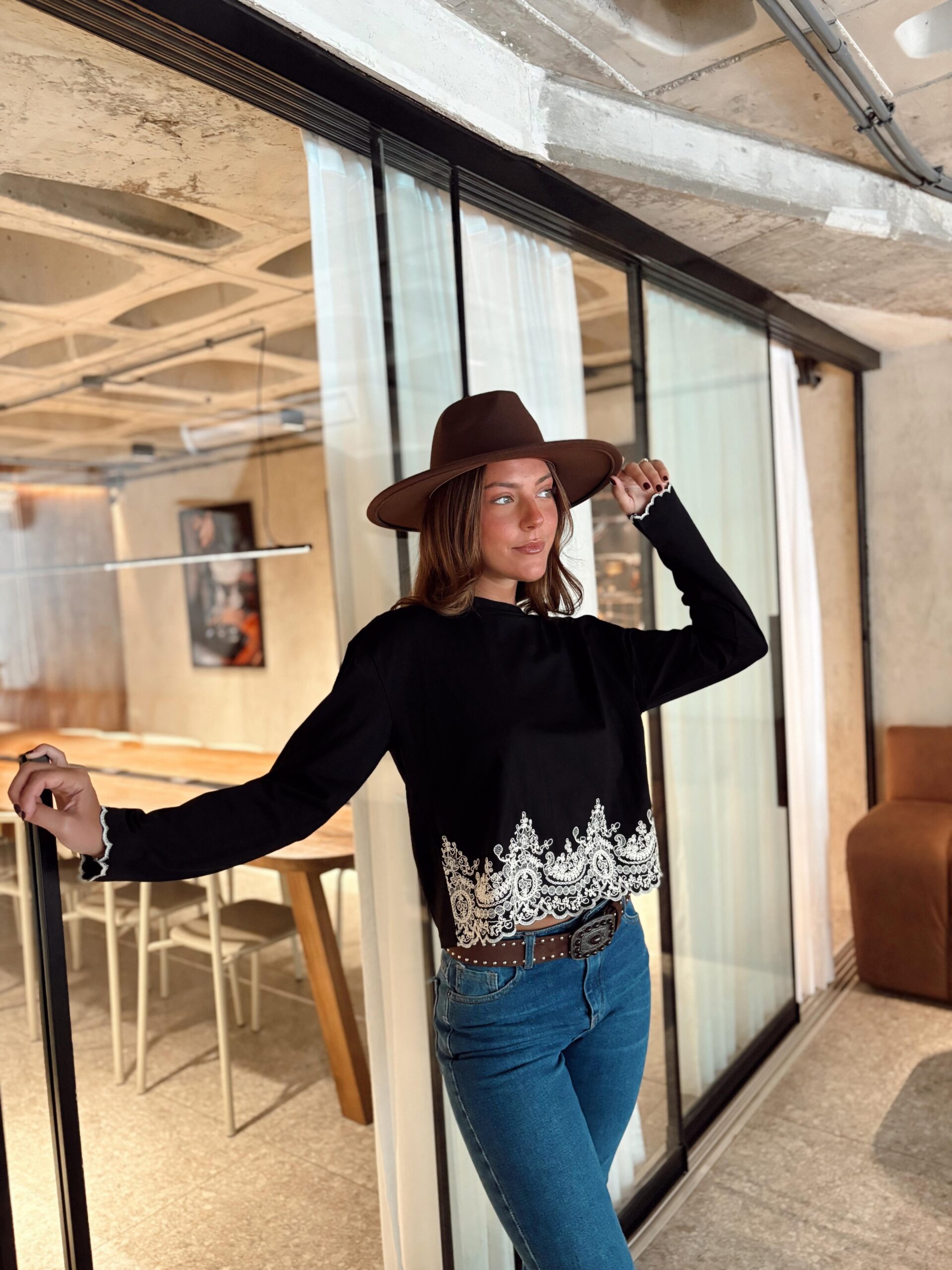 REMERA MORON BORDADO DELANTERO INFERIOR - Imagen 5