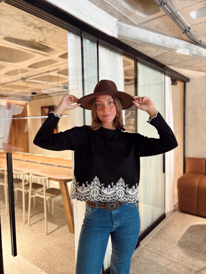 REMERA MORON BORDADO DELANTERO INFERIOR