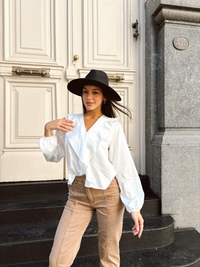 BLUSA VOLADOS ESCOTE V SEDA