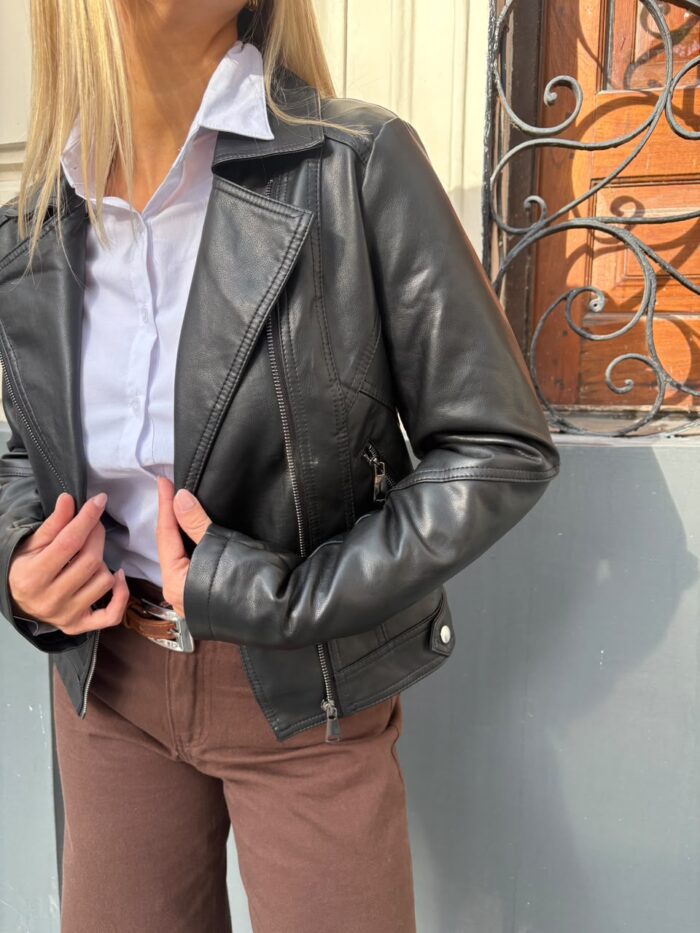 CAMPERA ECO CUERO CLASICA
