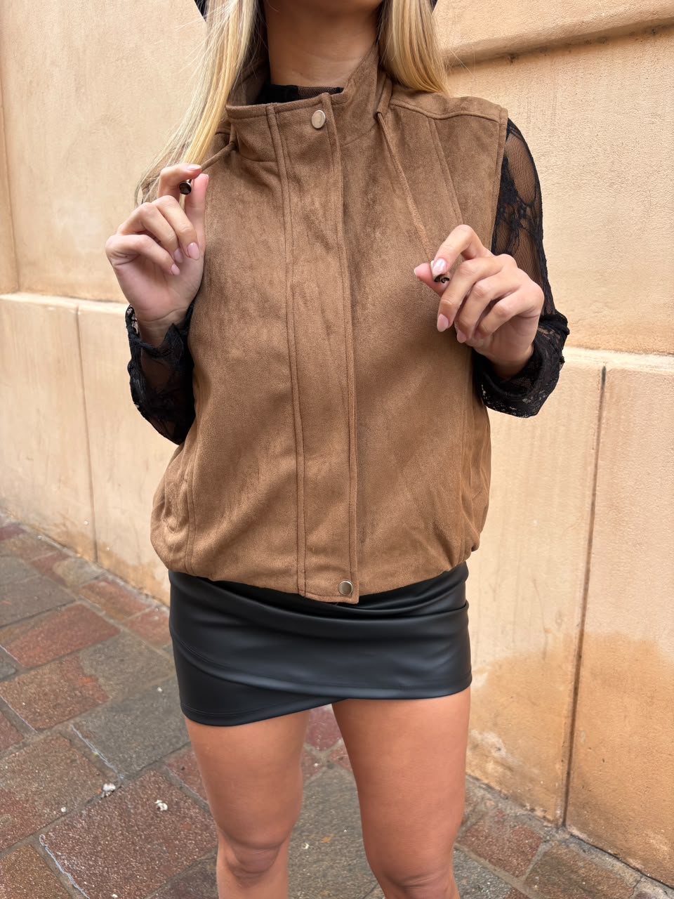 CHALECO BOMBER GAMUZADO - Imagen 6