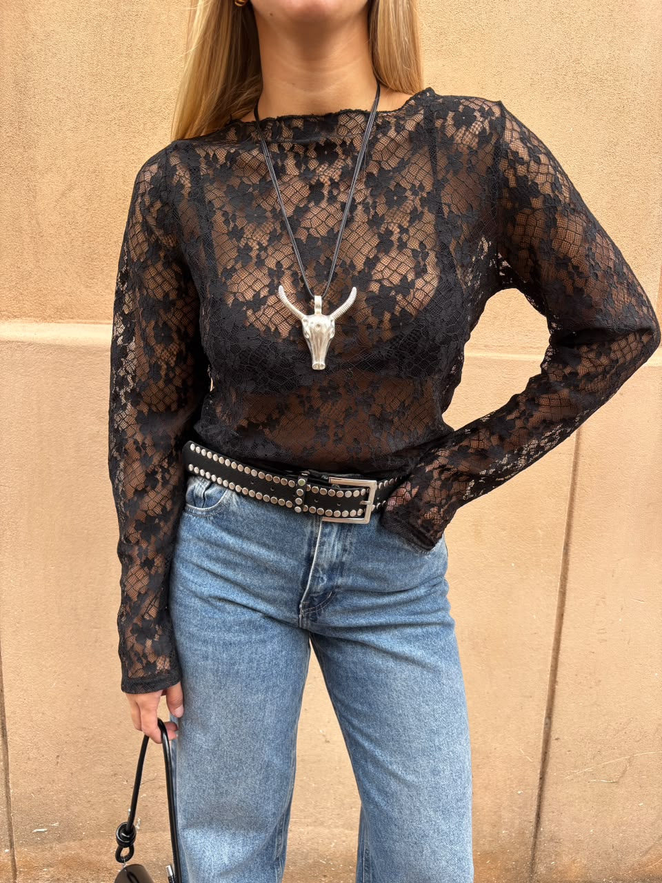 REMERA CUELLO BOTE ENCAJE - Imagen 3