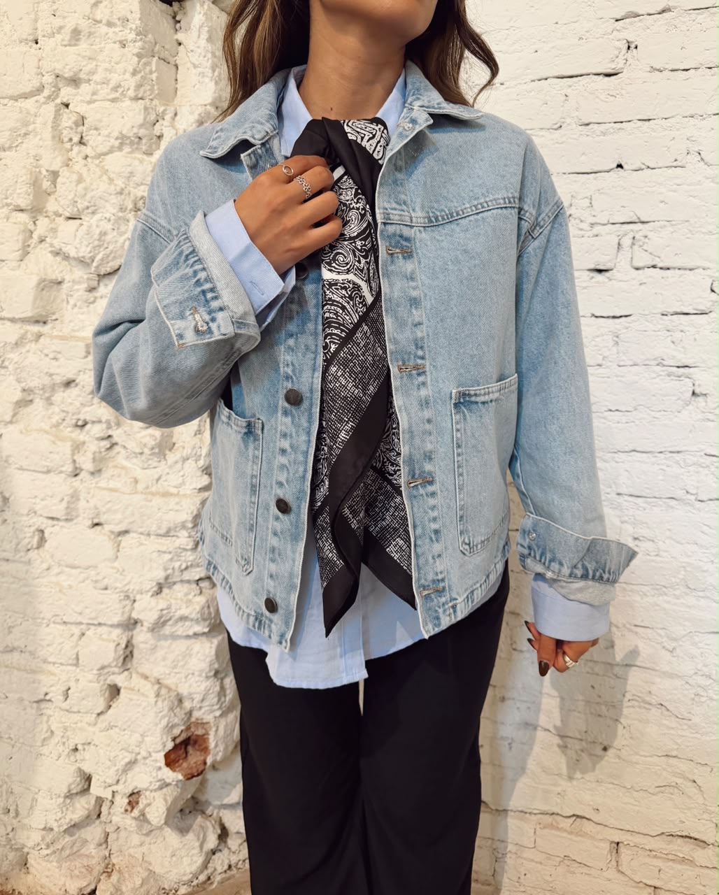 CAMPERA JEANS BOLSILLOS PLAQUE 7611 - Imagen 2