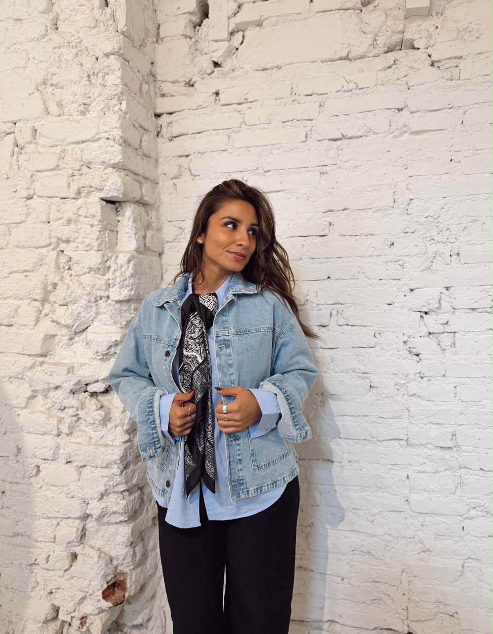 CAMPERA JEANS BOLSILLOS PLAQUE 7611 - Imagen 5