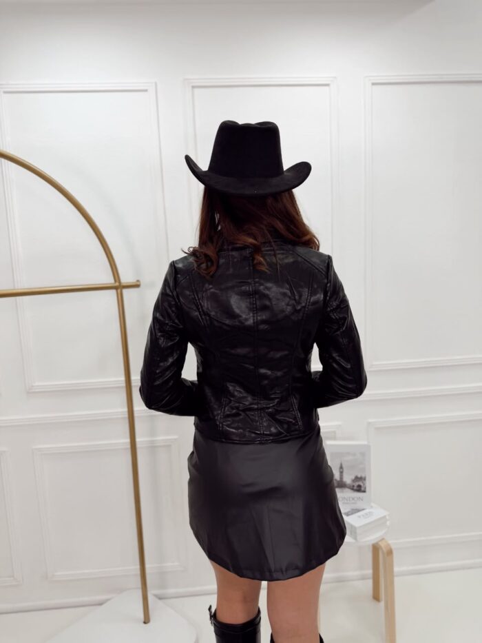 CAMPERA ECO CUERO CLASICA