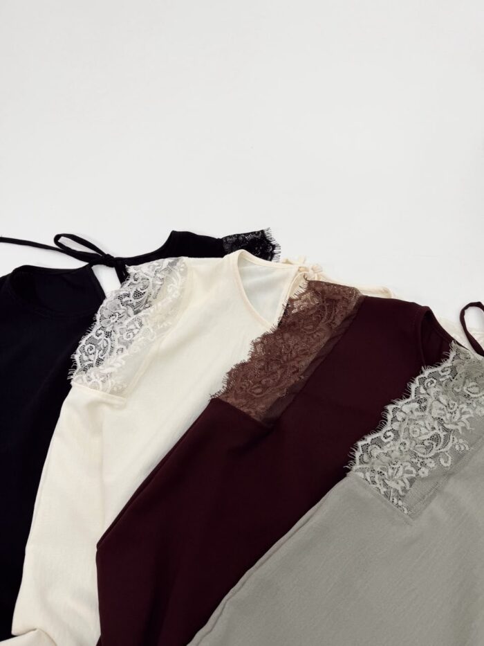 BLUSA JUVIAN CREP PUNTILLA