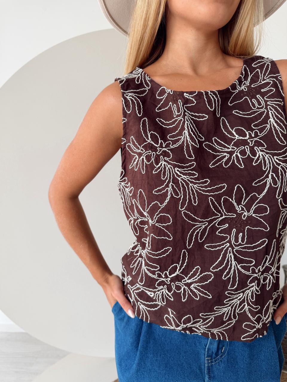 MUSCULOSA LIDIA BORDADA CUELLO REDONDO - Imagen 3