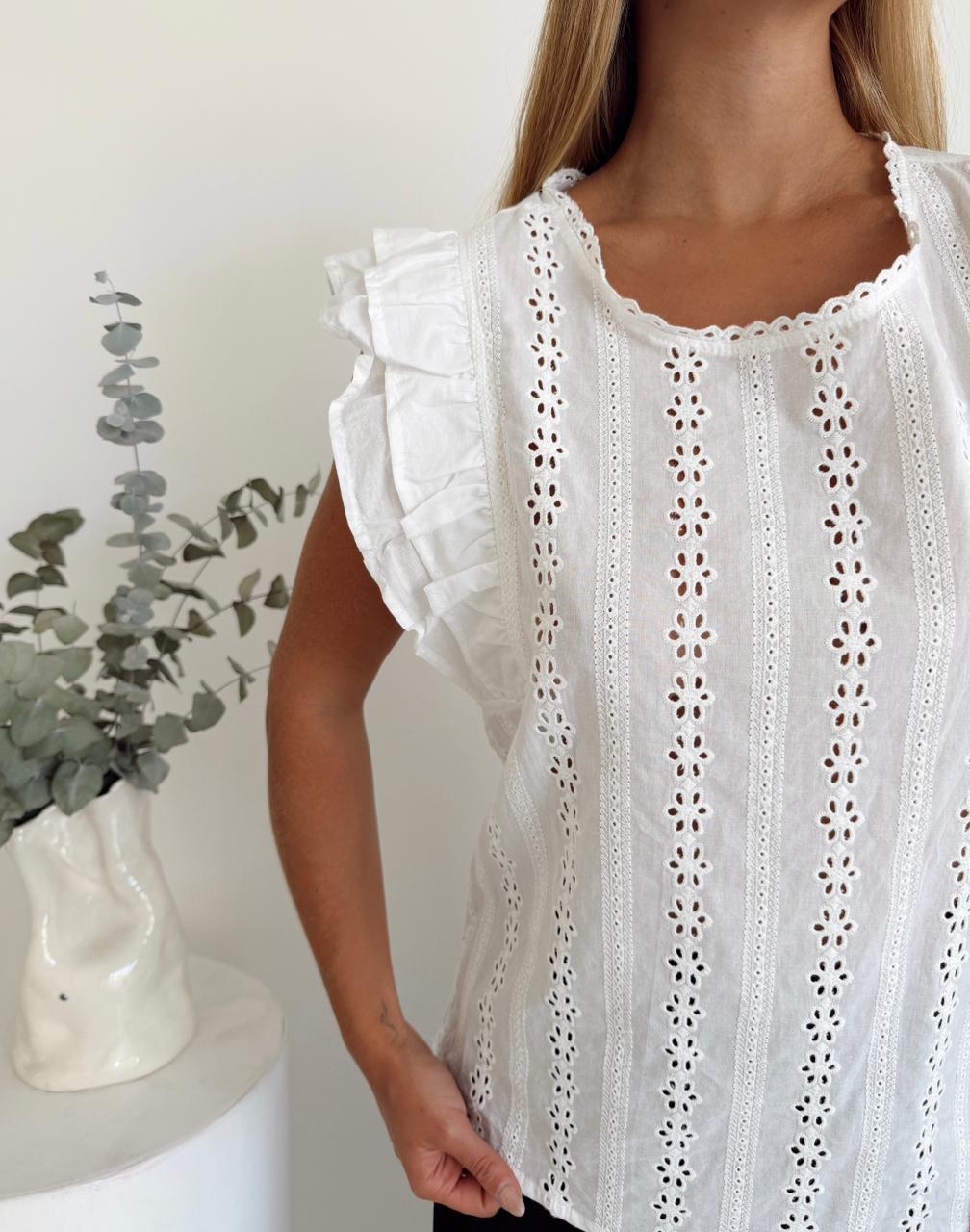 BLUSA MANDI BRODERIE MANGA VOLADO ESPALDA ABIERTA - Imagen 3