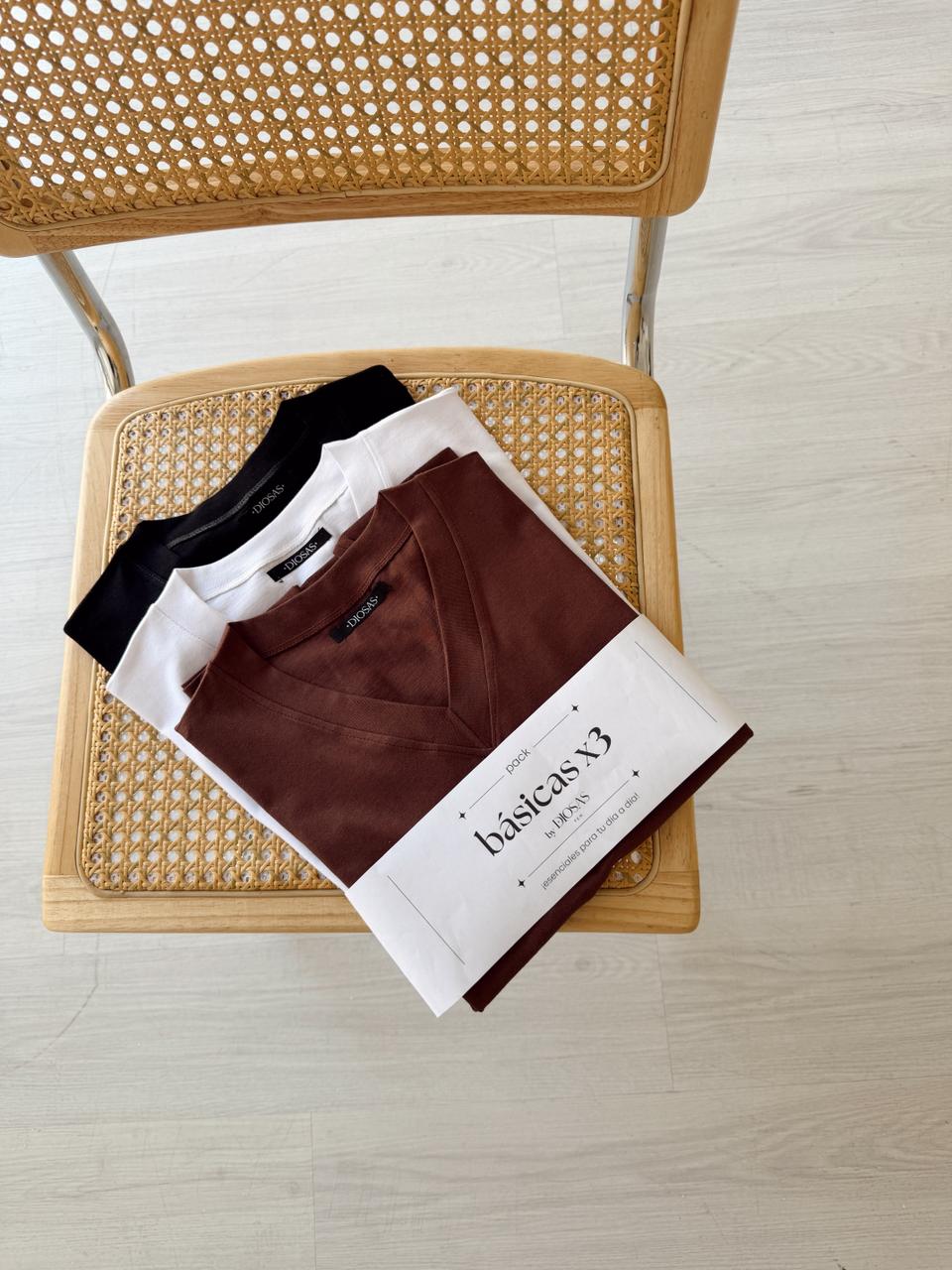 REMERA NICOL PACK X 3 BASICA ALGODON BY DIOSAS ESCOTE V - Imagen 8