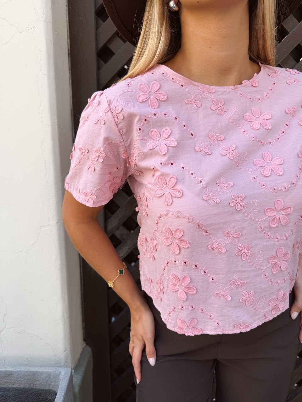 REMERA POPLIN BRODADA 325 - Imagen 3