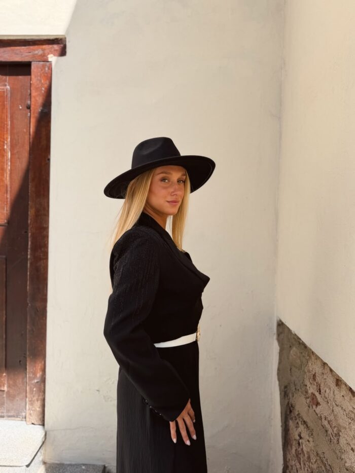 BLAZER CORTO STRAS IMPORTADO