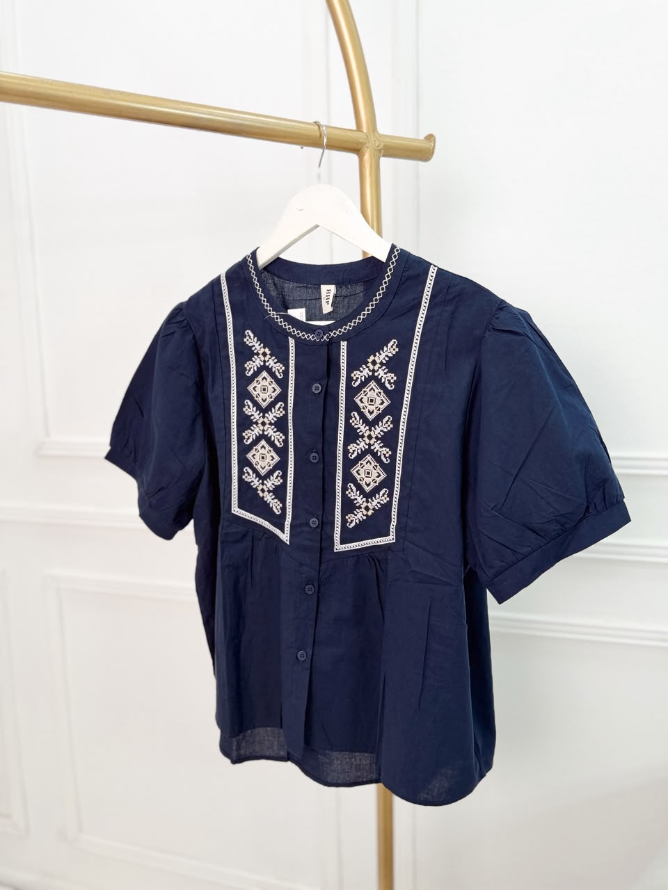 CAMISOLA BORDADA EN PECHO - Imagen 7