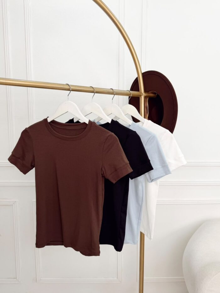 REMERA JUSTINA CON PUÑO RIBB